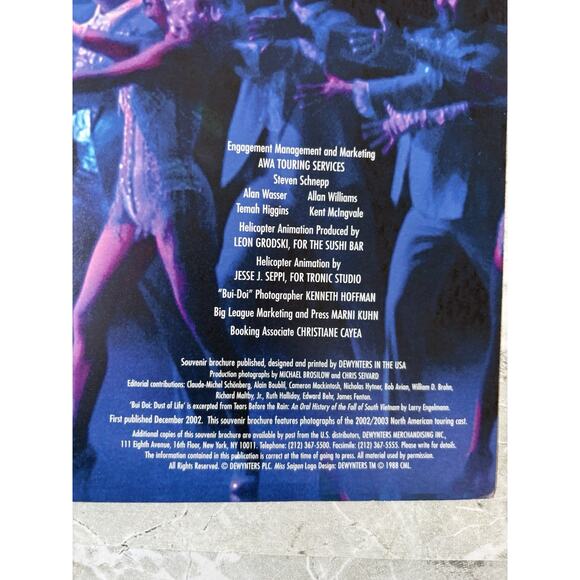 MISS SAIGON - Tour Souvenir Brochure Touring Cast 2002-2003 - Picture 6 of 7